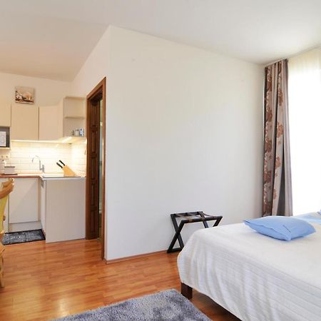 Farkas Apartman Siófok Exteriör bild