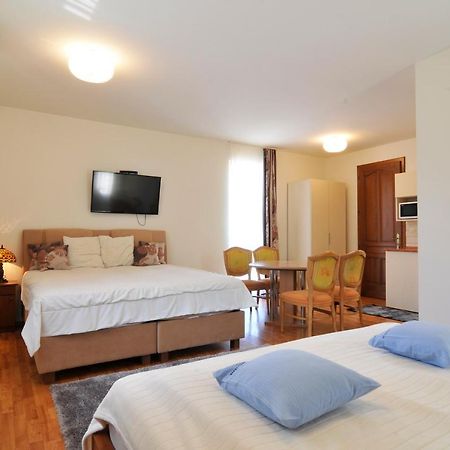 Farkas Apartman Siófok Exteriör bild