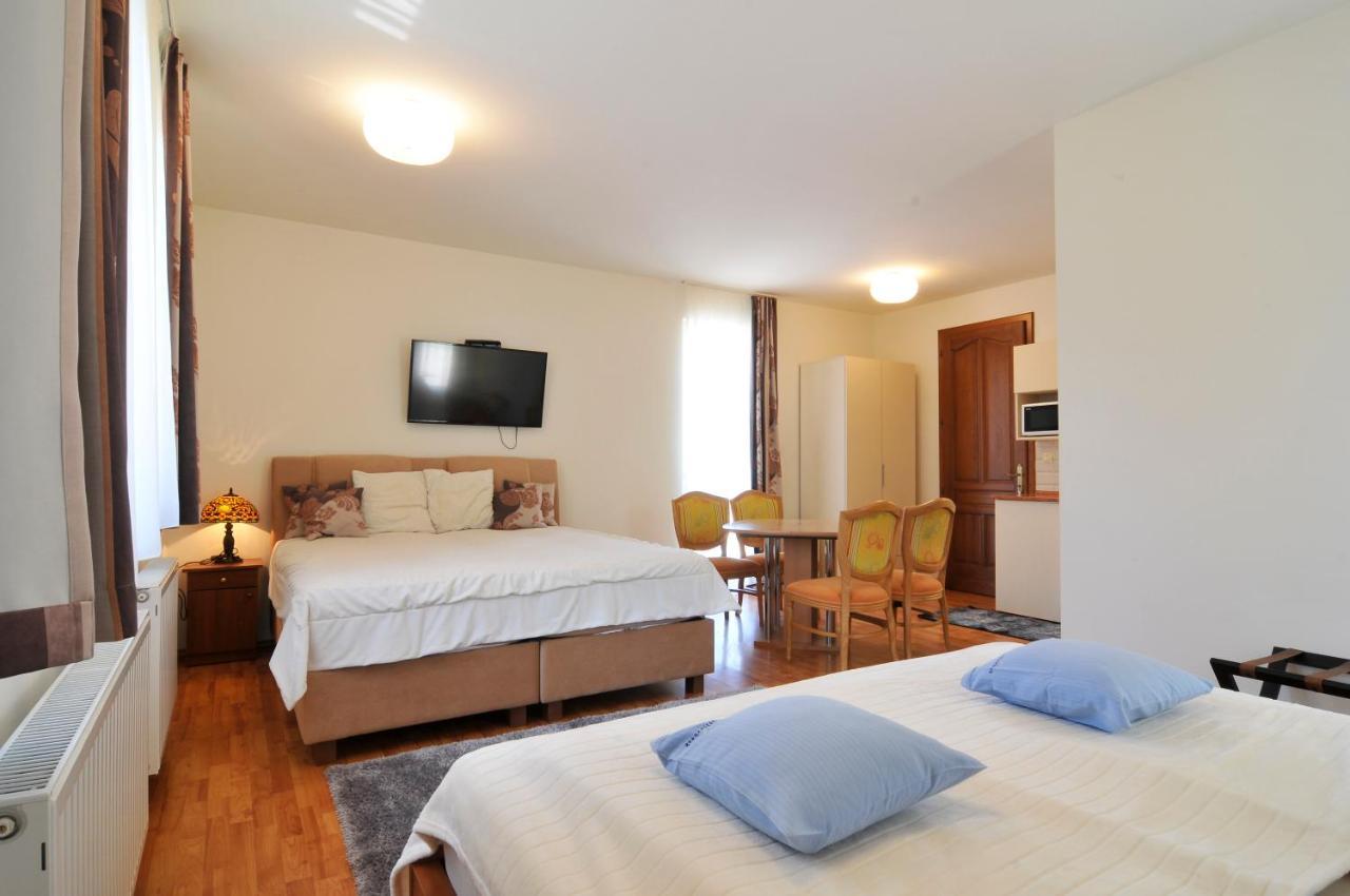 Farkas Apartman Siófok Exteriör bild