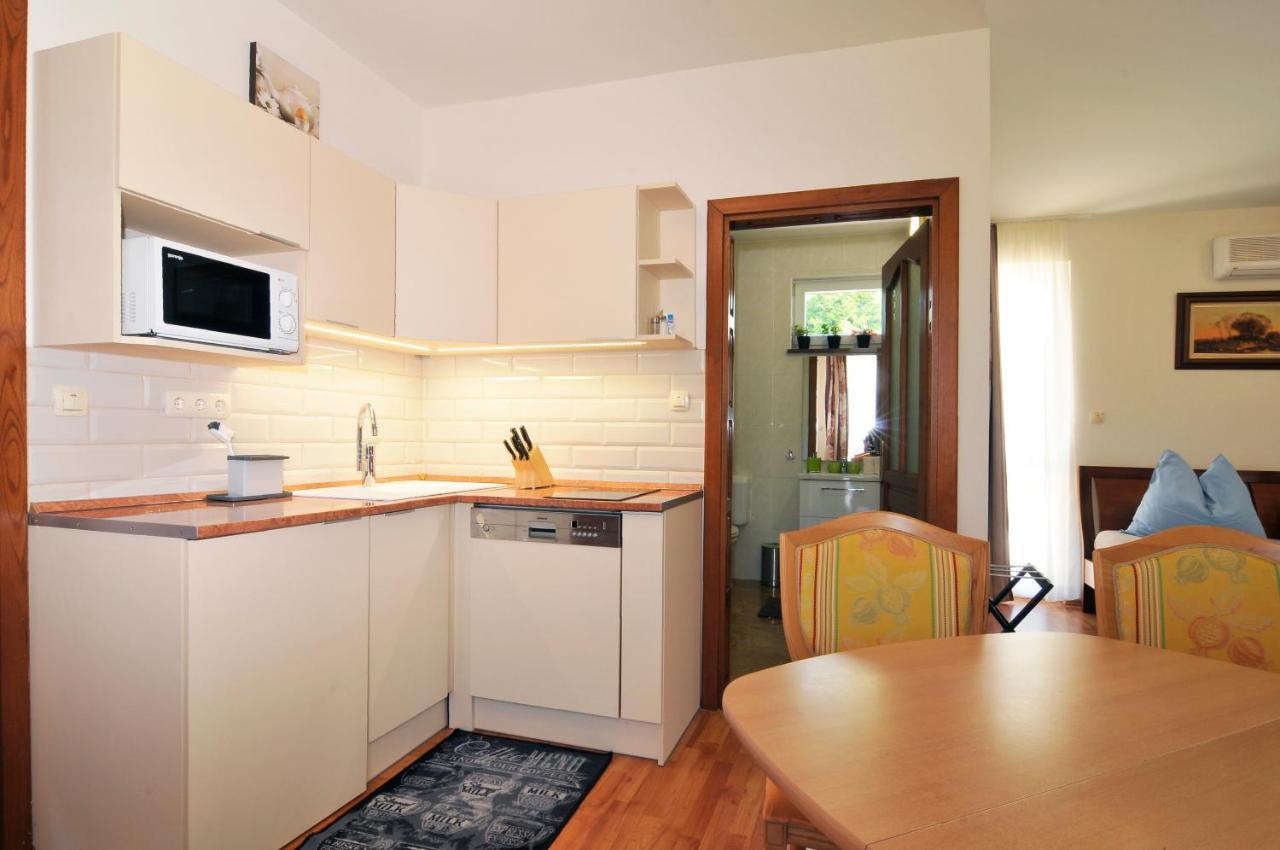 Farkas Apartman Siófok Exteriör bild