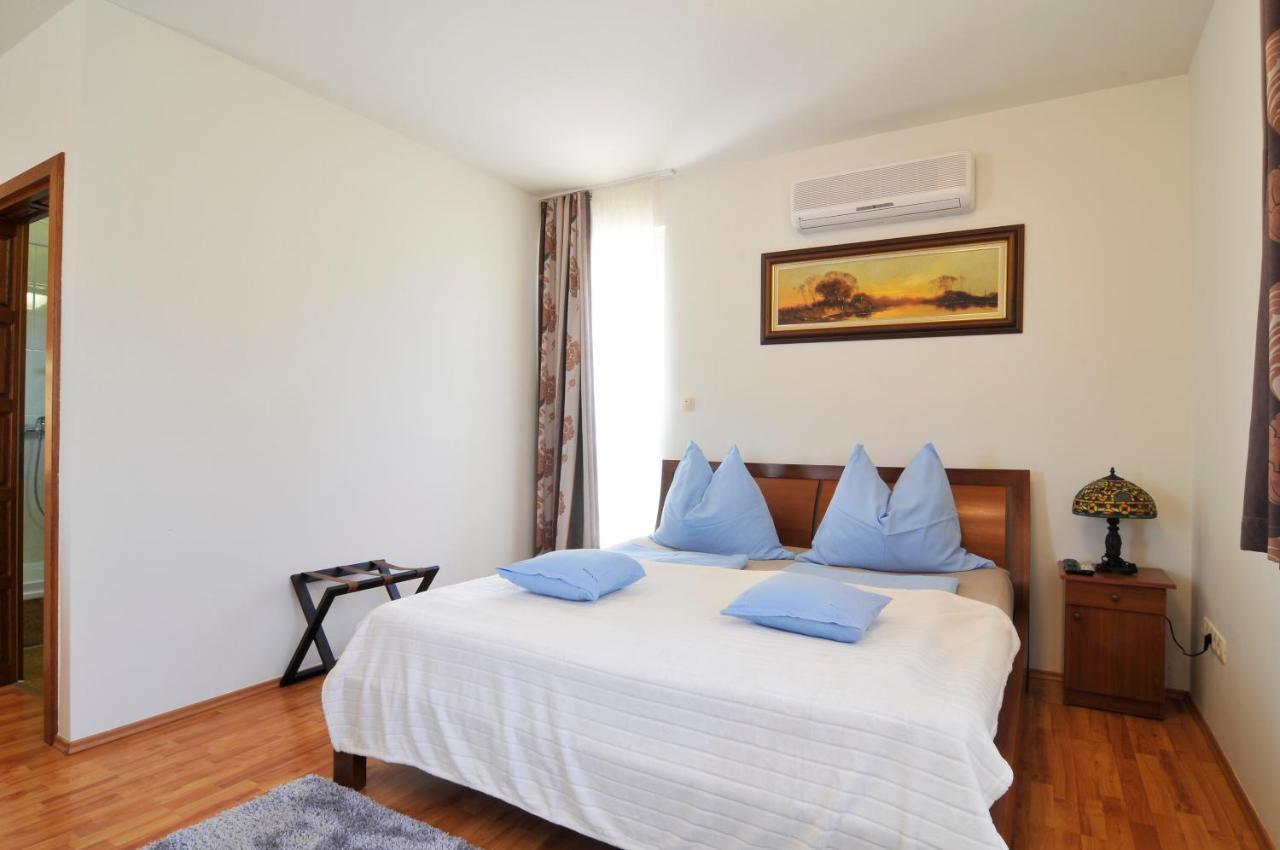 Farkas Apartman Siófok Exteriör bild